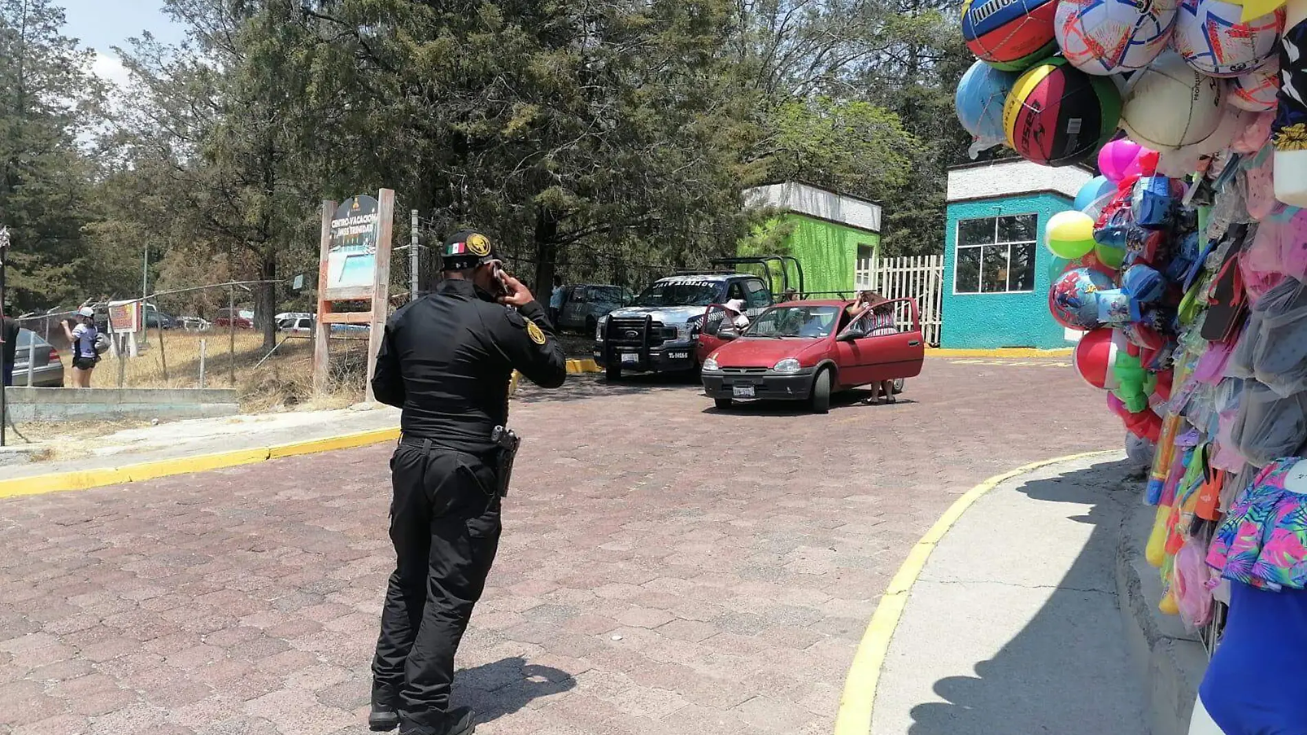 Intenso caos vial frente al centro vacacional la Trinidad, 3